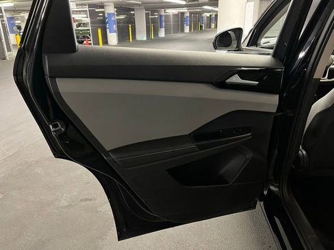 Certified 2024 Volkswagen Taos S image 18