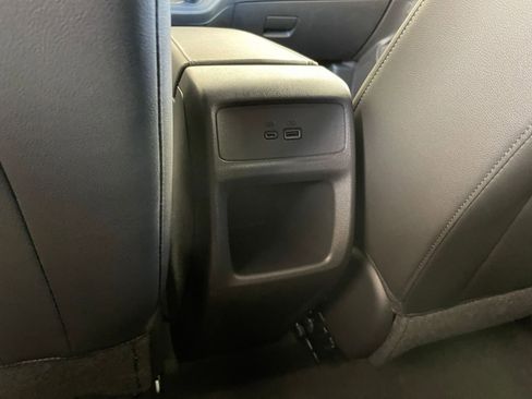 Used 2025 Buick Envista Preferred image 23