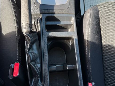 Used 2013 Subaru Crosstrek 2.0i Premium image 35