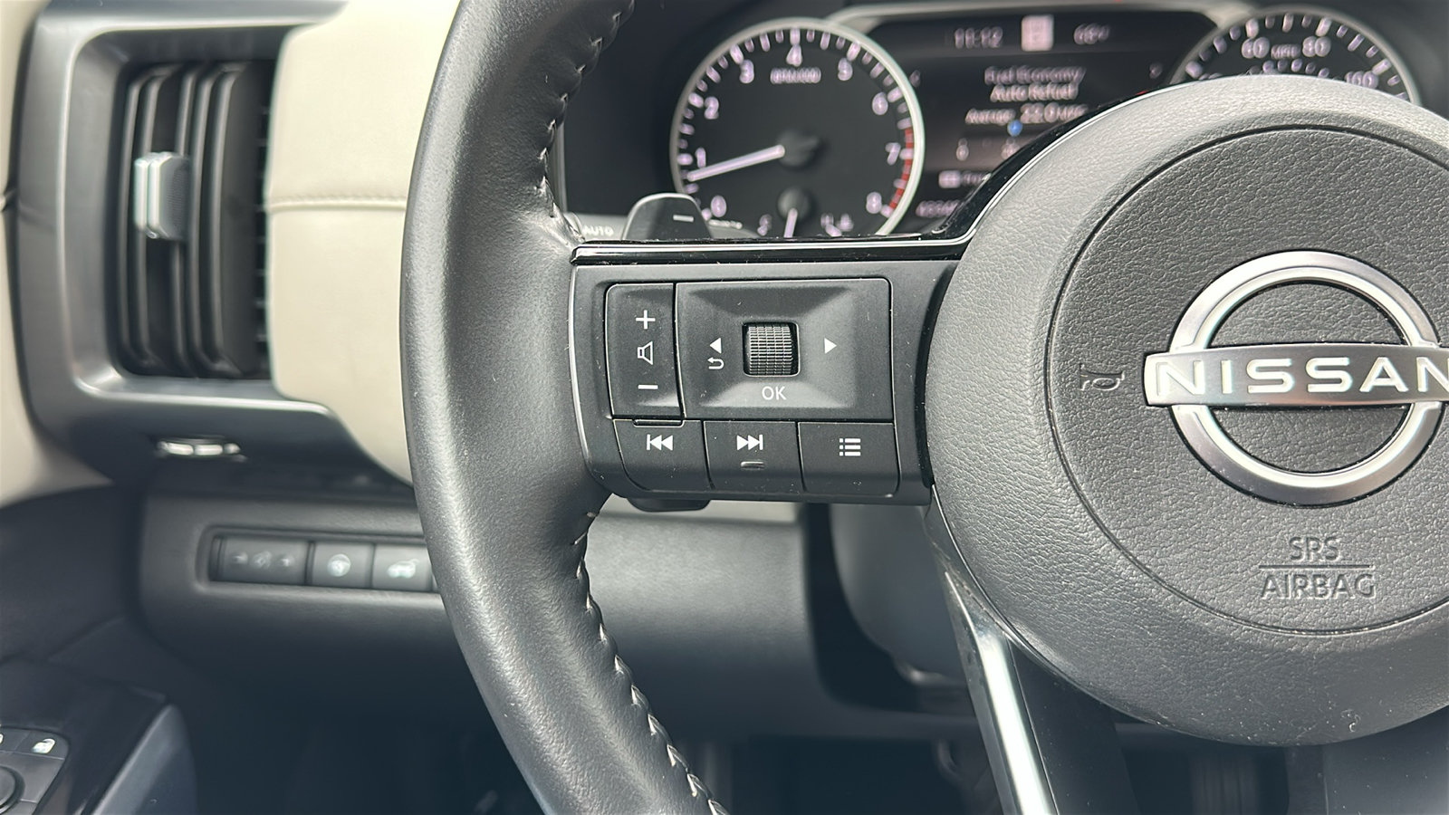 Certified 2025 Nissan Pathfinder SL AWD/4WD image 14