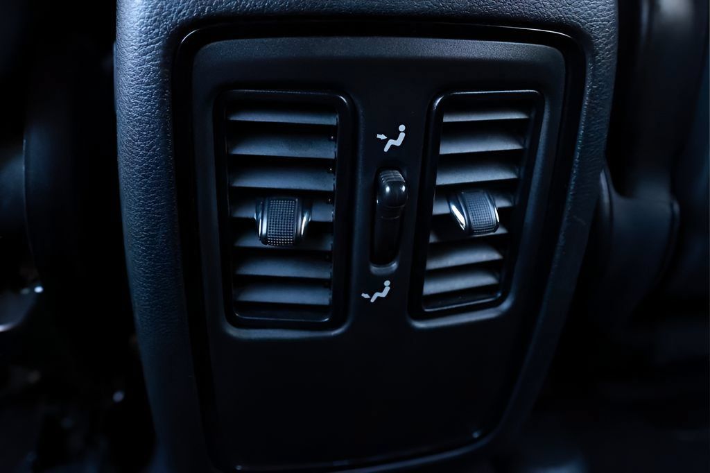 Used 2023 Dodge Durango GT RWD image 27