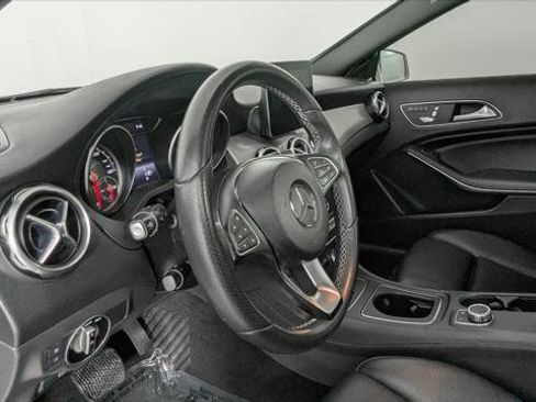 Used 2018 Mercedes-Benz GLA 250 4MATIC image 26