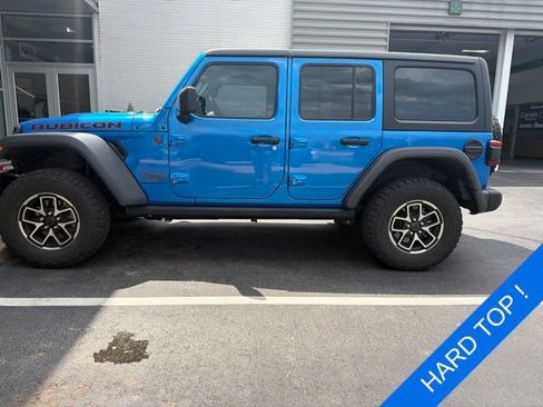 Used 2024 Jeep Wrangler Unlimited Rubicon w/ Capability Package AWD/4WD image 3
