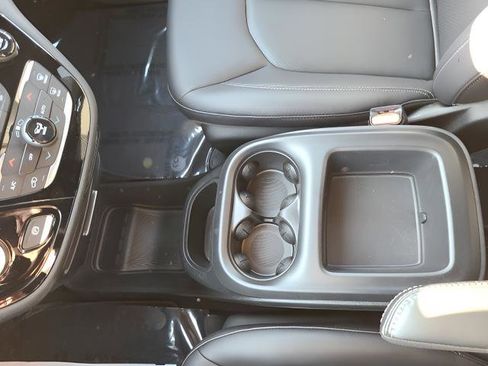 New 2026 Chrysler Pacifica Select image 15