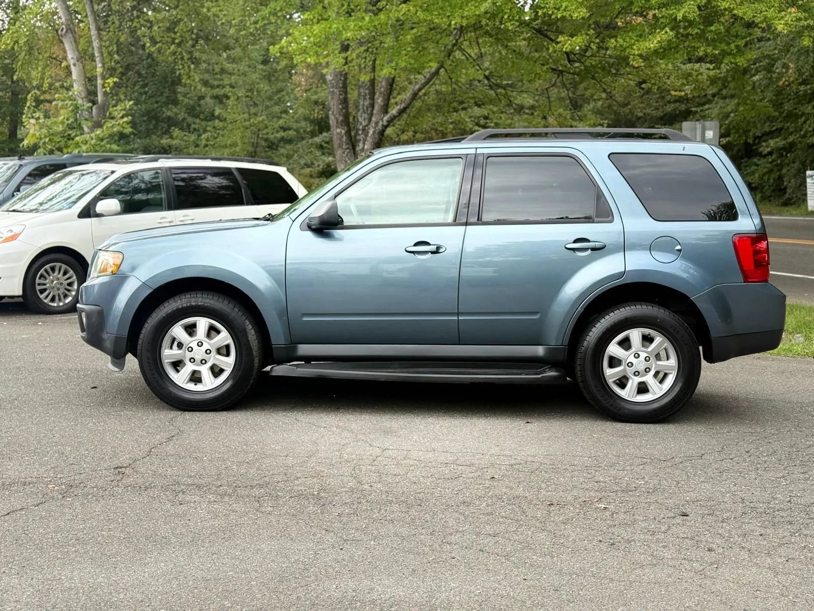 Used 2011 MAZDA Tribute s Grand Touring AWD/4WD image 4