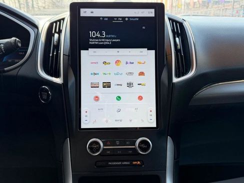 Used 2021 Ford Edge SEL image 20