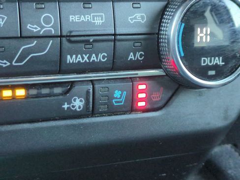 Used 2018 Ford Expedition Max Limited image 24