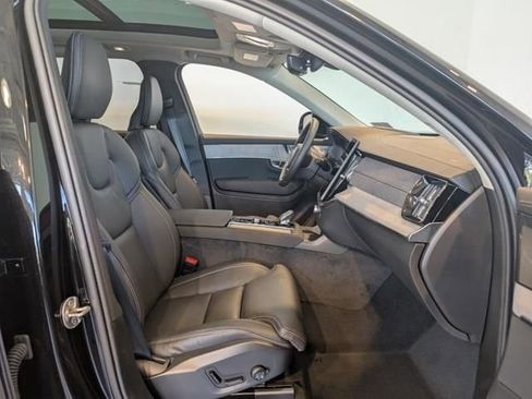 New 2026 Volvo XC90 B6 Ultra w/ Protection Package AWD/4WD image 32