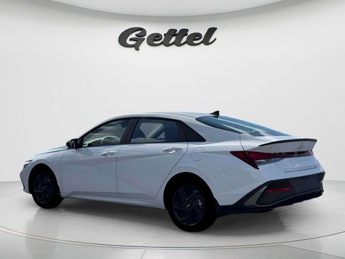 New 2026 Hyundai Elantra Sport FWD image 12