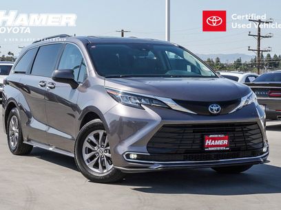 Certified 2023 Toyota Sienna XLE