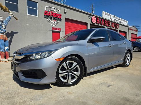 Used 2017 Honda Civic LX image 3