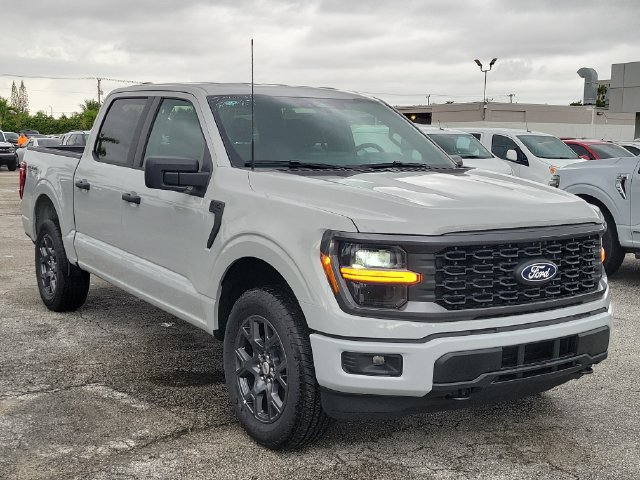 New 2026 Ford F150 STX w/ Equipment Group 200A AWD/4WD 360° Tour