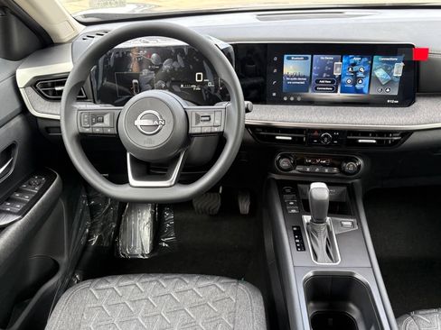 New 2026 Nissan Kicks SV AWD/4WD image 14