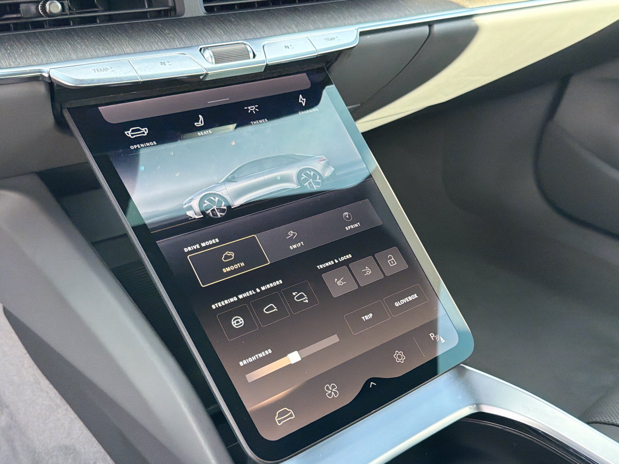 Used 2024 Lucid Air Touring AWD/4WD image 28