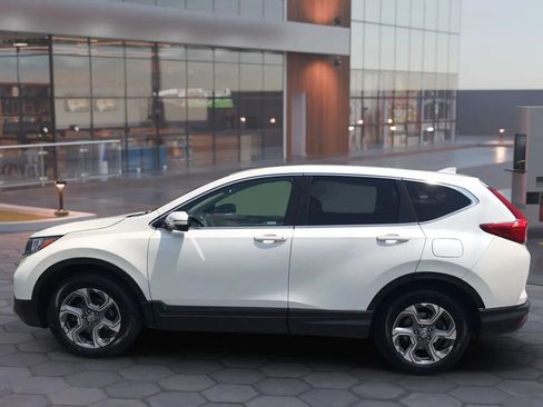 Used 2018 Honda CR-V EX image 5