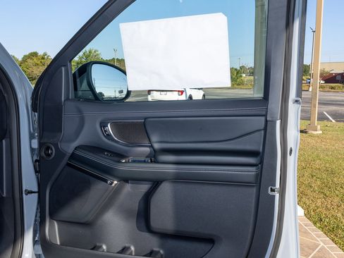 New 2025 Ford Expedition Platinum w/ Stealth Performance Package image 29