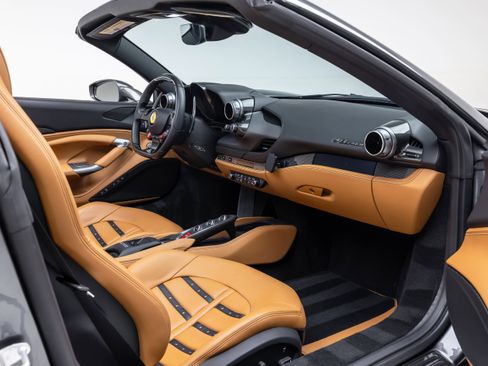 Certified 2022 Ferrari F8 Tributo RWD image 46