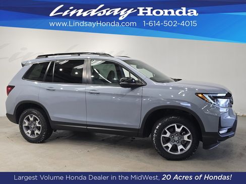 Certified 2023 Honda Passport TrailSport image 3