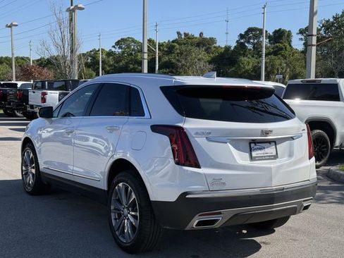 Used 2025 Cadillac XT5 Premium Luxury image 2