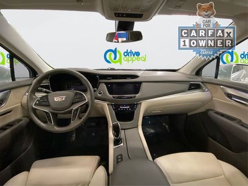 Used 2017 Cadillac XT5 Premium Luxury image 29