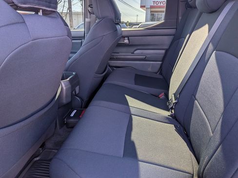 Used 2025 Toyota Tacoma TRD Sport image 10