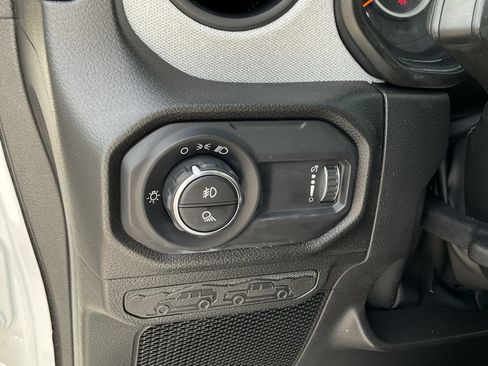 Used 2024 Jeep Gladiator Sport AWD/4WD image 29