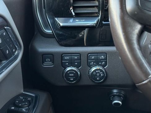 Used 2023 GMC Sierra 1500 SLT image 36
