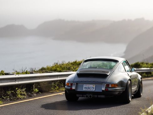 Used 1989 Porsche 911 Carrera 4 image 17