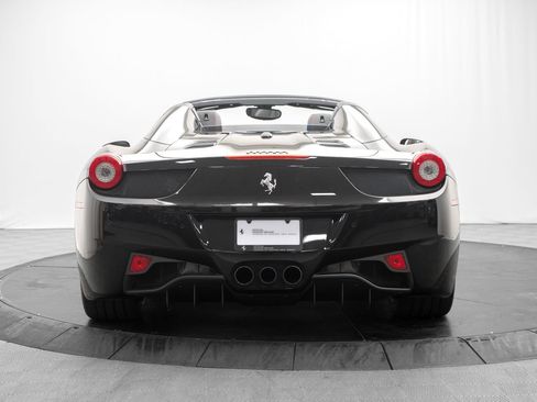 Used 2014 Ferrari 458 Spider RWD image 4