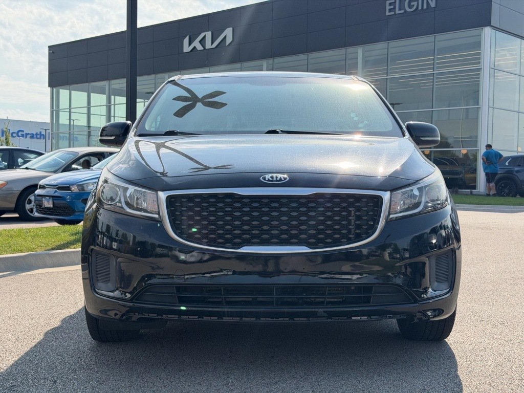 Used 2015 Kia Sedona LX w/ LX Convenience Package FWD image 2