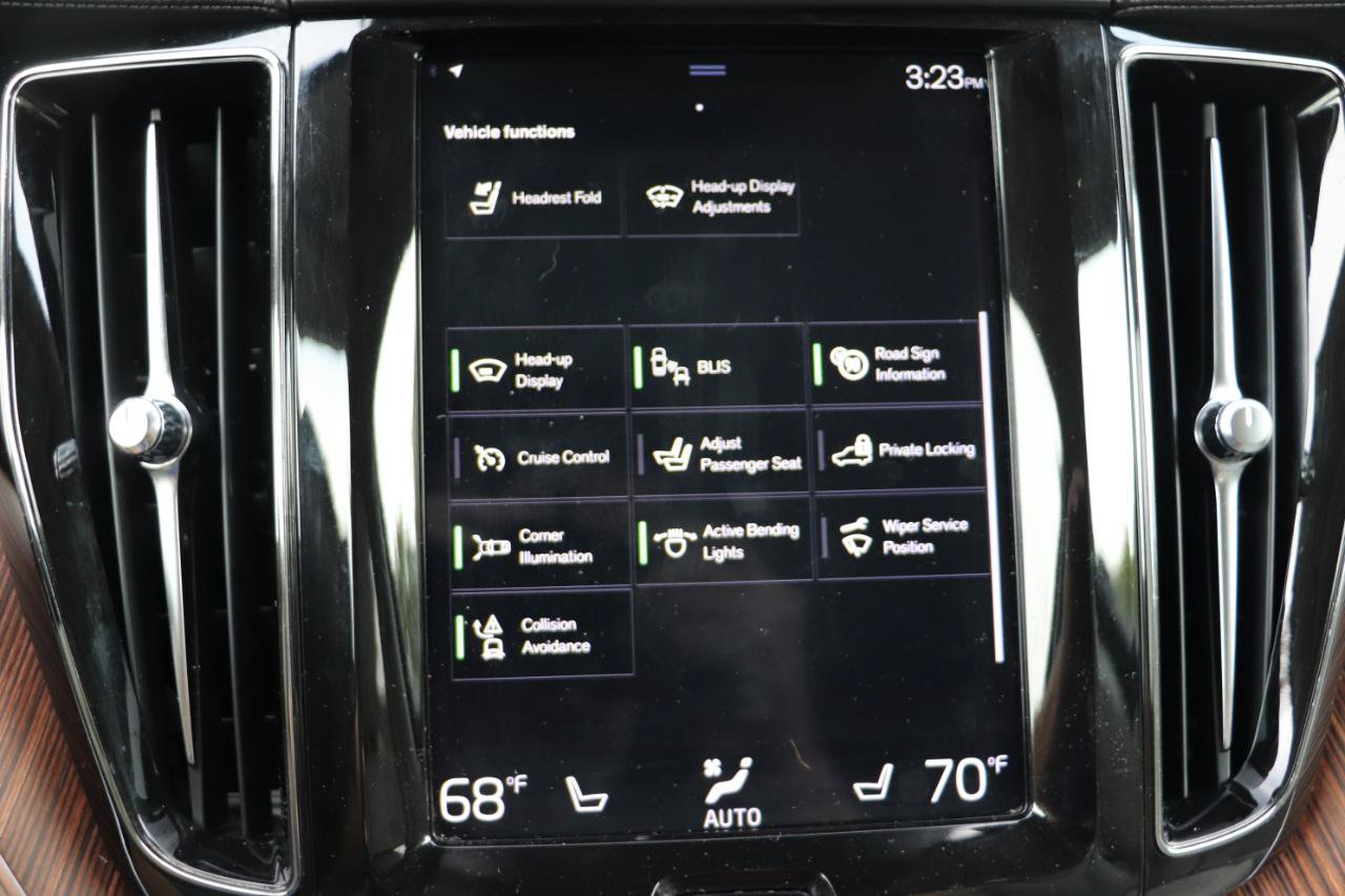 Used 2019 Volvo XC60 T6 Inscription w/ Protection Package Premier AWD/4WD image 22