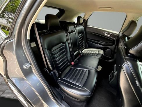 Used 2024 Ford Edge SEL AWD/4WD image 25