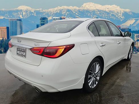 Used 2022 INFINITI Q50 Luxe w/ Cargo Package image 7