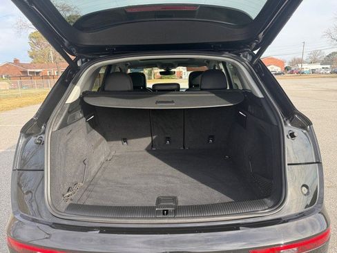 Used 2020 Audi Q5 2.0T Premium image 16