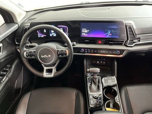 Used 2023 Kia Sportage EX FWD image 5