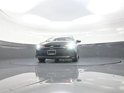 Used 2023 Toyota Corolla LE image 10