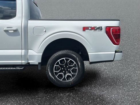 Used 2022 Ford F150 XLT w/ Equipment Group 302A High AWD/4WD image 4