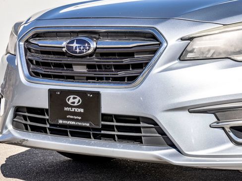 Used 2018 Subaru Legacy 2.5i Limited AWD/4WD image 3