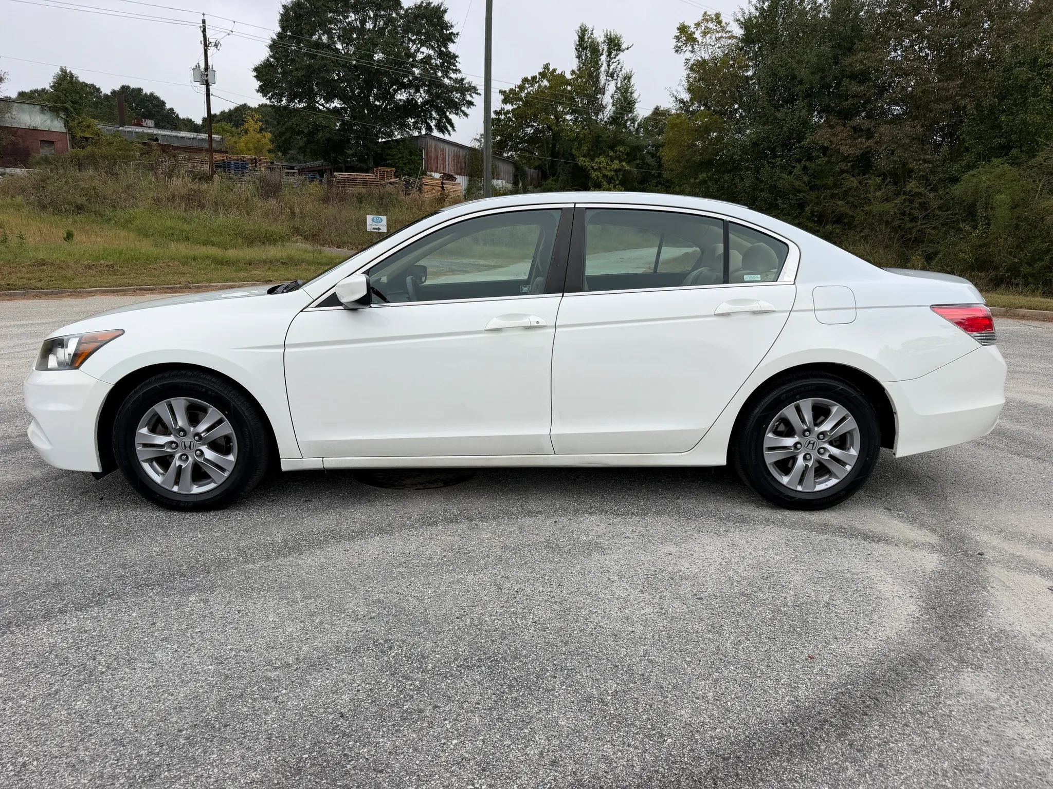Used 2011 Honda Accord SE image 2