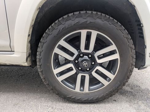 Used 2023 Toyota 4Runner Limited image 32