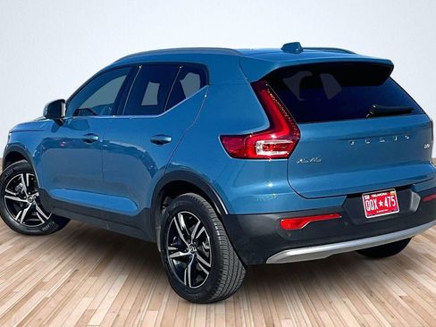 Used 2025 Volvo XC40 B5 Core AWD/4WD image 10
