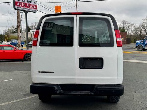 Used 2020 Chevrolet Express 2500 w/ Driver Convenience Package RWD image 5