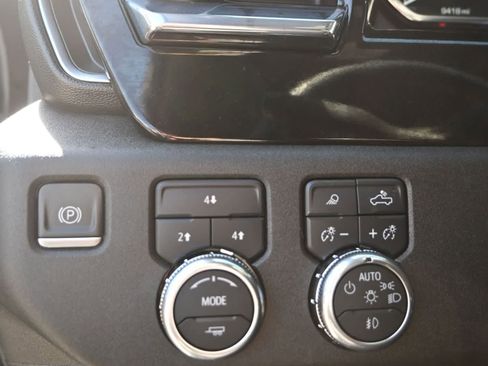Used 2024 GMC Sierra 3500 SLE w/ SLE Convenience Package AWD/4WD image 25