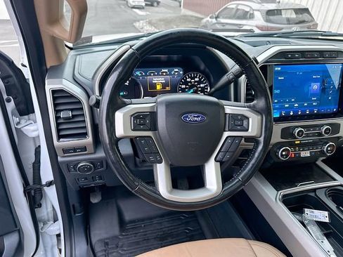 Certified 2022 Ford F350 Lariat w/ Lariat Ultimate Package image 22