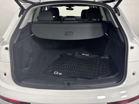 Used 2023 Audi Q5 2.0T Premium w/ Convenience Package image 36