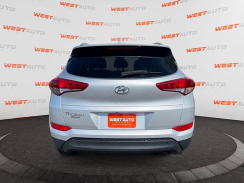 Used 2018 Hyundai Tucson SEL FWD image 4
