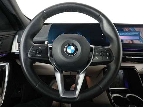 Used 2025 BMW X1 xDrive28i image 16