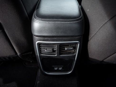 Used 2022 Dodge Charger SXT image 28