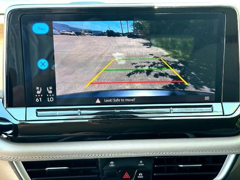 Certified 2024 Volkswagen Atlas SE FWD image 22