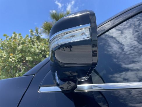 Used 2022 Lincoln Navigator L Reserve RWD image 39